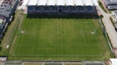 Stadion Siarki Tarnobrzeg, na którym trzecioligowiec wyeliminował Lecha Poznań z Pucharu Polski